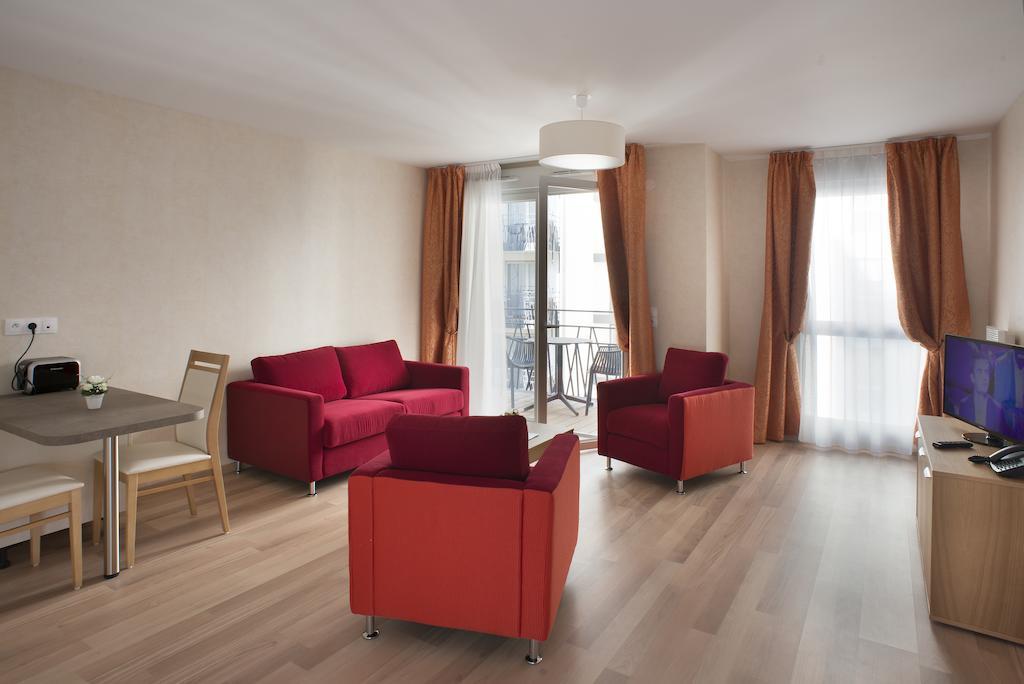 Aparthotel Domitys Le Pont Des Lumieres Lyon Habitación foto