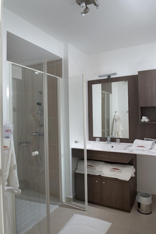 Aparthotel Domitys Le Pont Des Lumieres Lyon Habitación foto